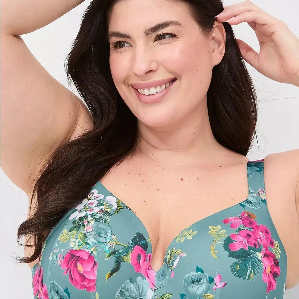 Cacique Green and Pink Floral Bra with Underwire Support